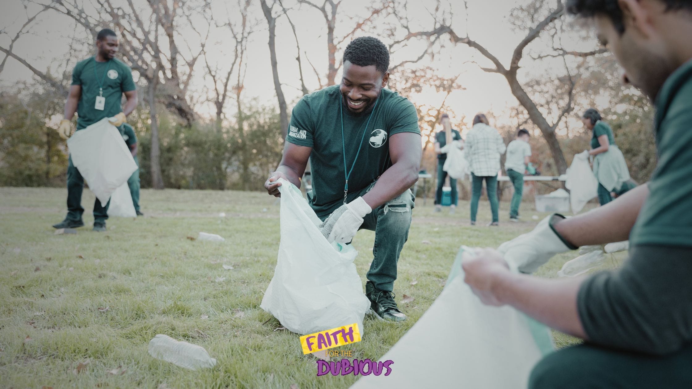 13 Community Projects for Summer: Best Volunteer Activities